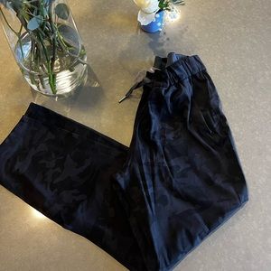 Lululemon jogger pants